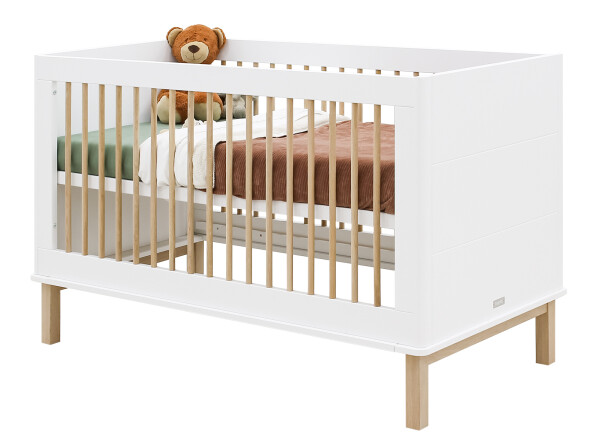 Mika 2 piece nursery furniture set with bench bed White/Oak