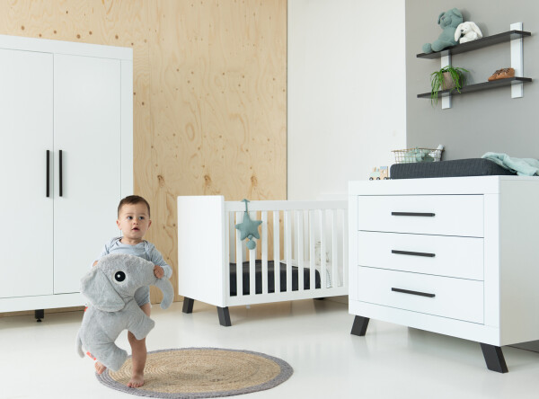 Juno 3-delige babykamer Wit/Zwart Juno 3-delige babykamer Wit/Zwart