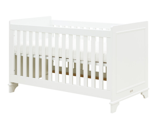 Charlotte 2 piece nursery furniture set with bench bed White